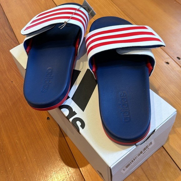Adidas Adilette Comfort adjustable slides - Picture 3 of 4
